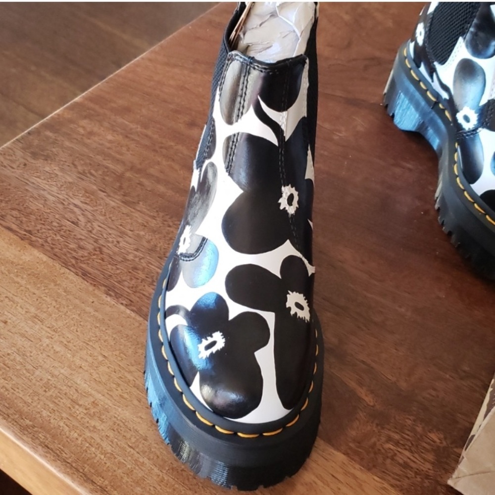 Custom, Hand-Painted Marimekko-Inspired Boots - Picture 3 of 6